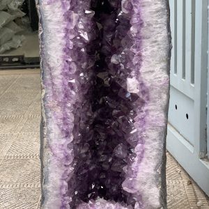Hốc Thạch Anh Tím – Amethyst Geode (T132), KT: 102,5x23x9,5CM, KL: 67,55KG