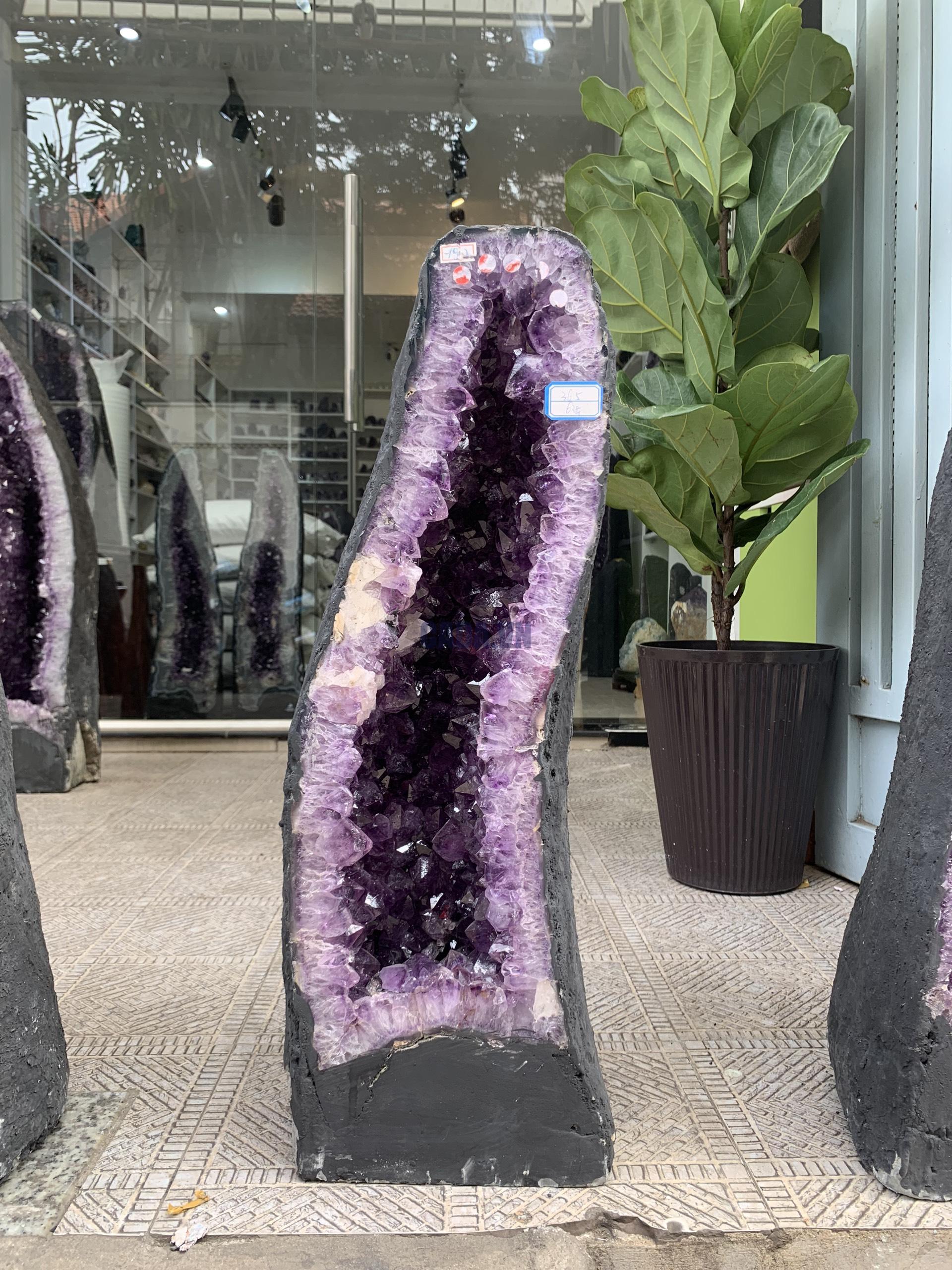 Hốc Thạch Anh Tím – Amethyst Geode (T134), KT: 64,5x21x6CM, KL: 36,5KG