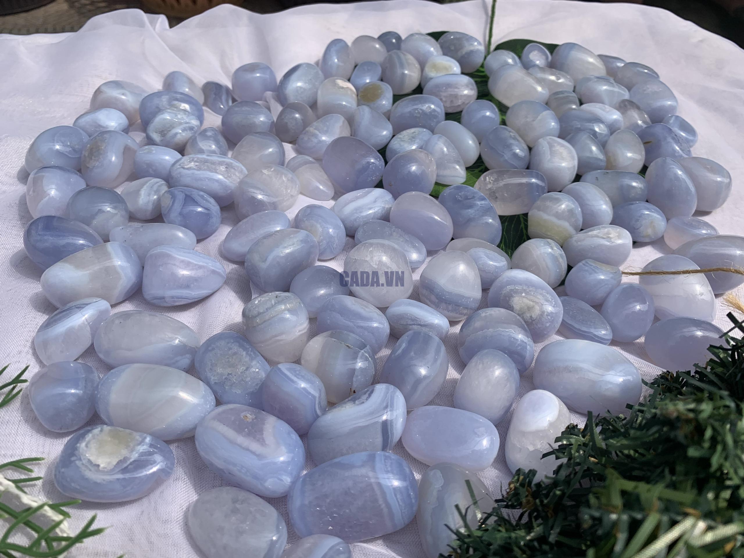 Ý Nghĩa Phong Thủy Đá Blue Lace Agate - Cada.Vn