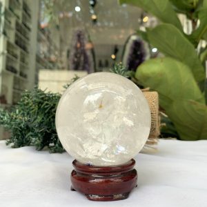 QUẢ CẦU PHONG THỦY THẠCH ANH TRẮNG ĐK: 7,5CM KL: 0,605KG MS: BTR49