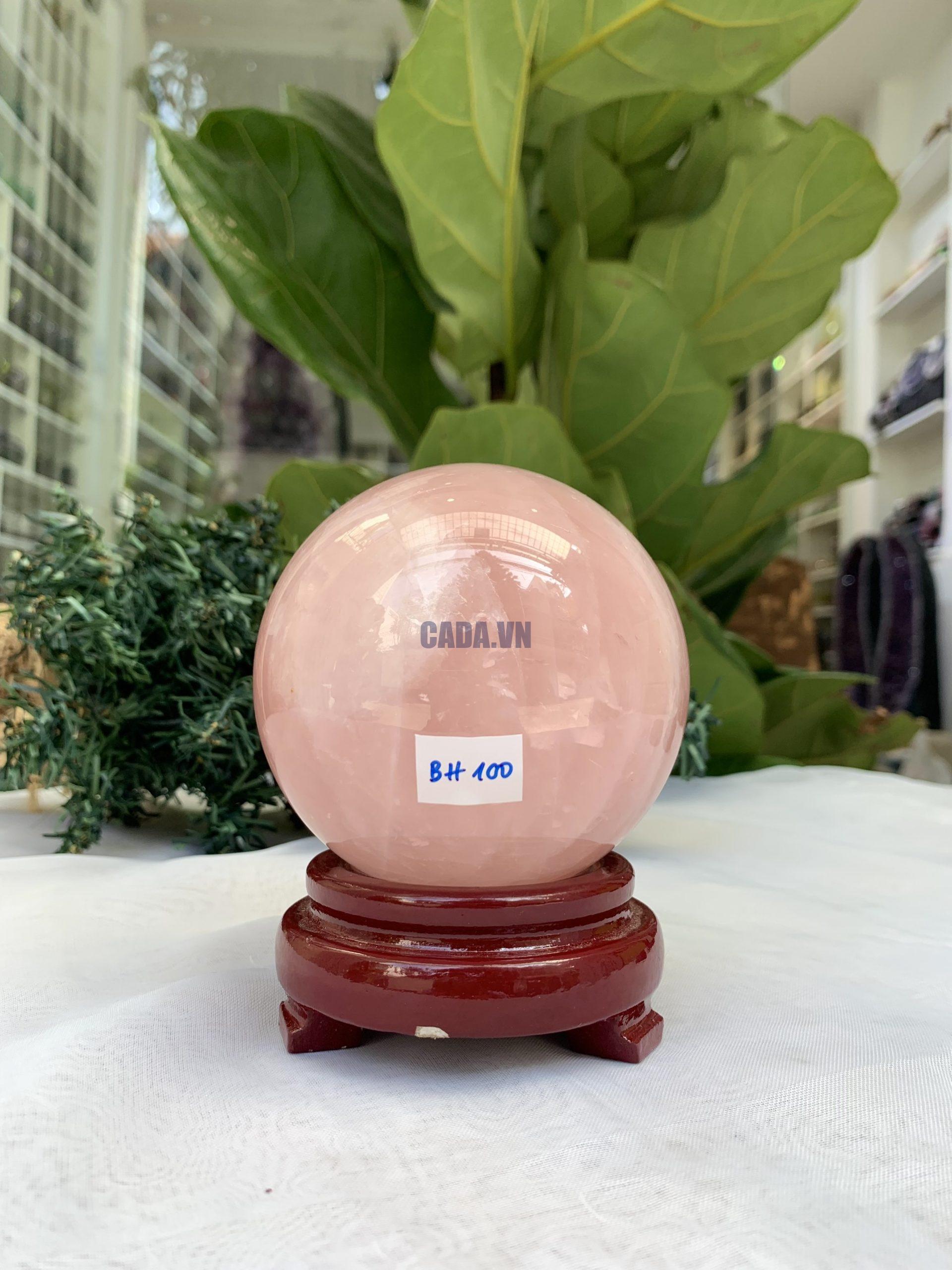 Bi cầu Thạch Anh Hồng – Rose Quartz Sphere (BH100), ĐK: 8,5 CM, KL: 0,890 KG 