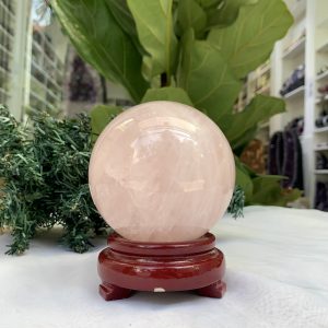 Bi cầu Thạch Anh Hồng – Rose Quartz Sphere (BH95), ĐK: 8,7 CM, KL: 0,945KG
