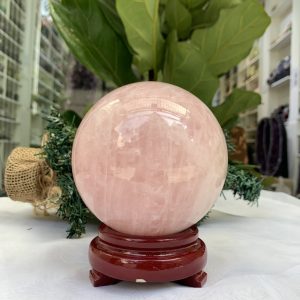 Bi cầu Thạch Anh Hồng – Rose Quartz Sphere (BH93), ĐK: 9,7CM, KL: 1,365KG