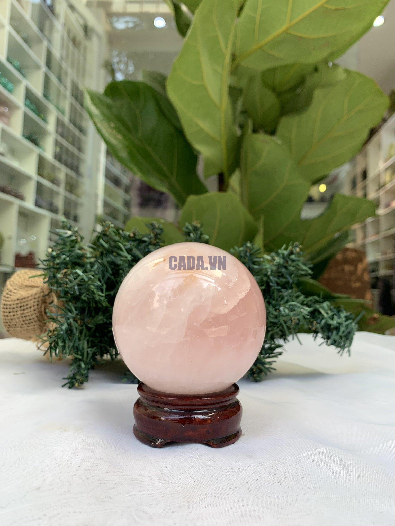 Bi cầu Thạch Anh Hồng – Rose Quartz Sphere (BH96), ĐK: 7,5 CM, KL: 0,600 KG