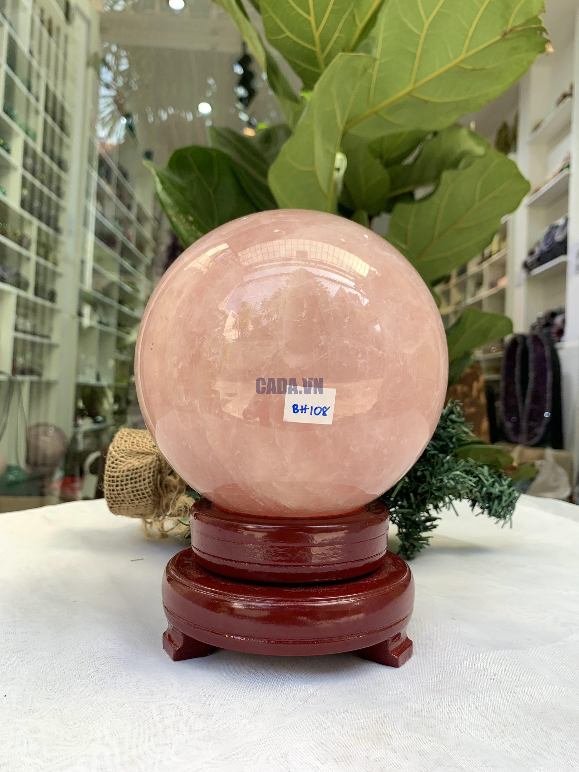 Bi cầu Thạch Anh Hồng – Rose Quartz Sphere (BH108), ĐK: 12,7 CM, KL: 3,640 KG 