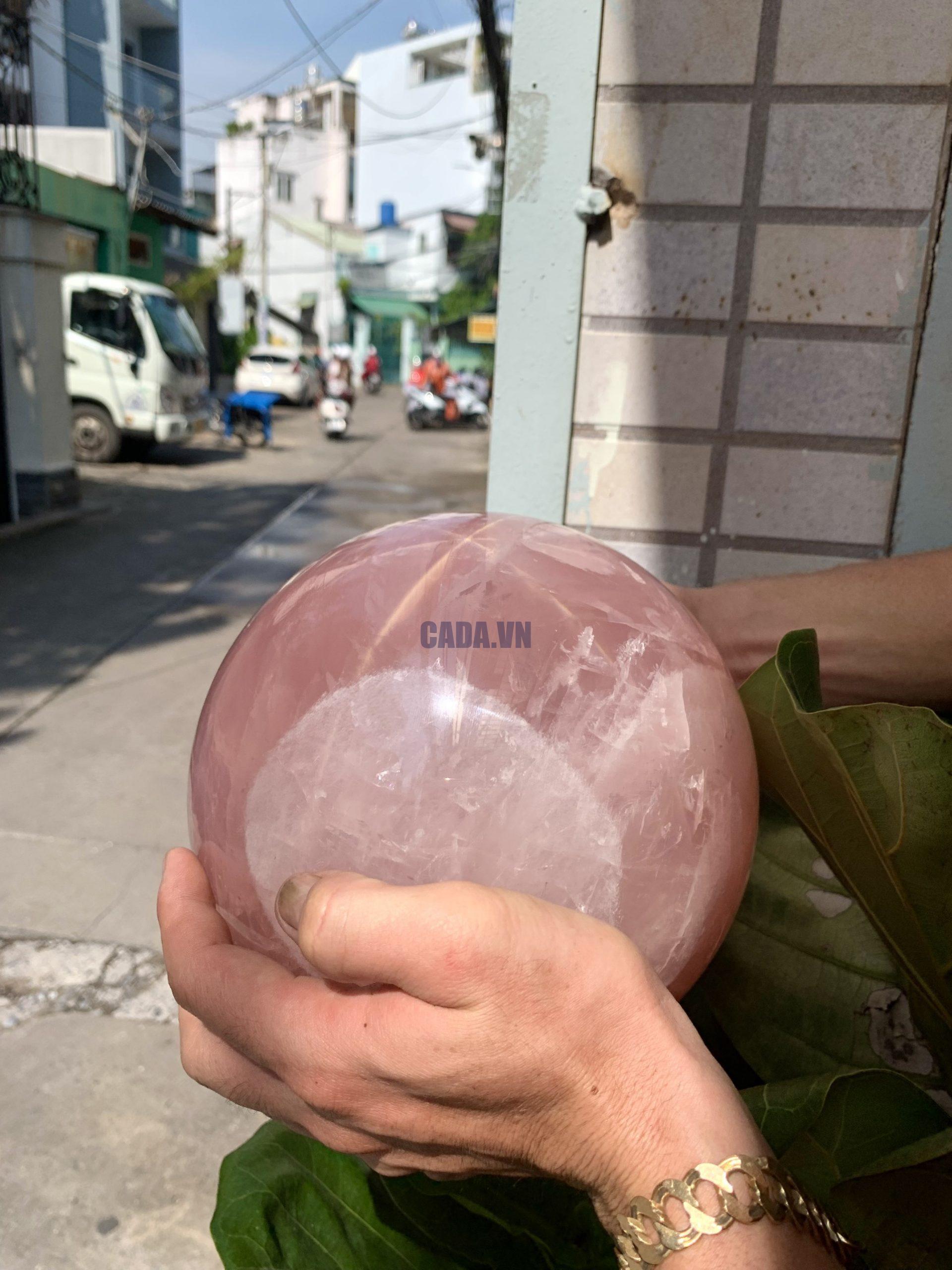 Bi cầu Thạch Anh Hồng – Rose Quartz Sphere (BH110), ĐK: 19 CM, KL: 9,56 KG