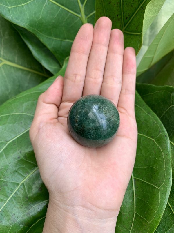 Bi cầu thạch anh dâu tây xanh |Green Strawberry Quartz Sphere| Đá thanh tẩy , tarot | CADA DECOR