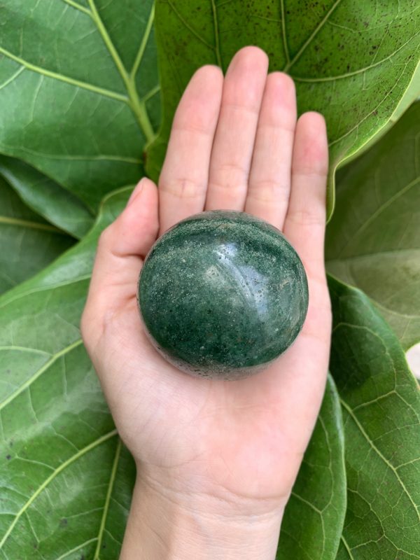 Bi cầu thạch anh dâu tây xanh |Green Strawberry Quartz Sphere| Đá thanh tẩy , tarot | CADA DECOR