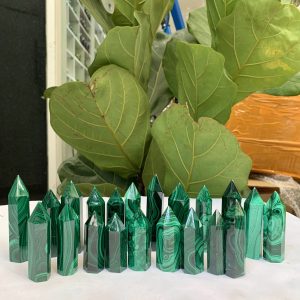 Malachite Point , trụ đá lông công