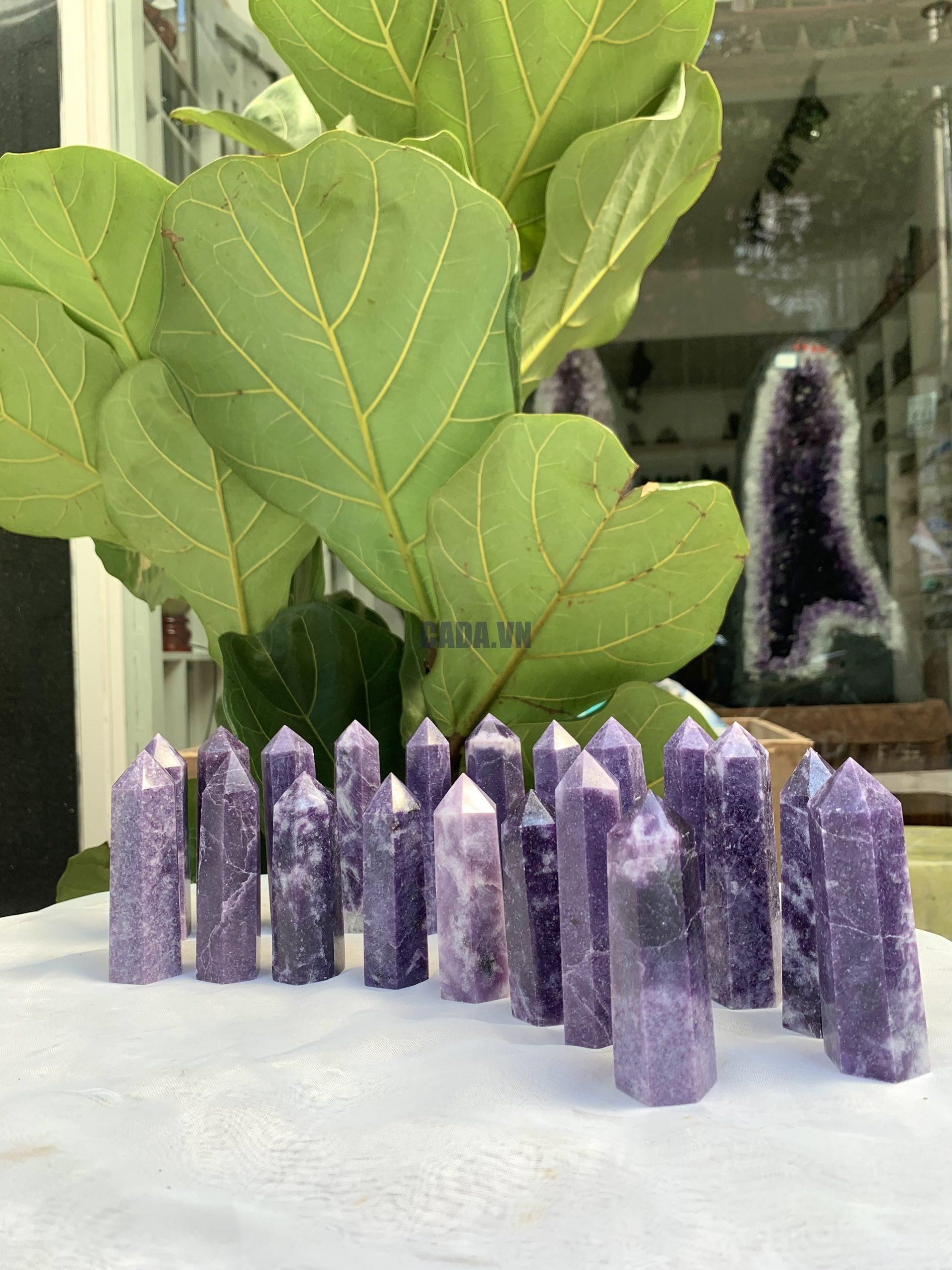 Trụ lepidolite