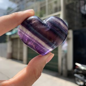 Trái tim đá Fluorite cầu vồng, Fluorite nhiều màu | Rainbow Fluorite Heart| Đá thanh tẩy , tarot | CADA DECOR