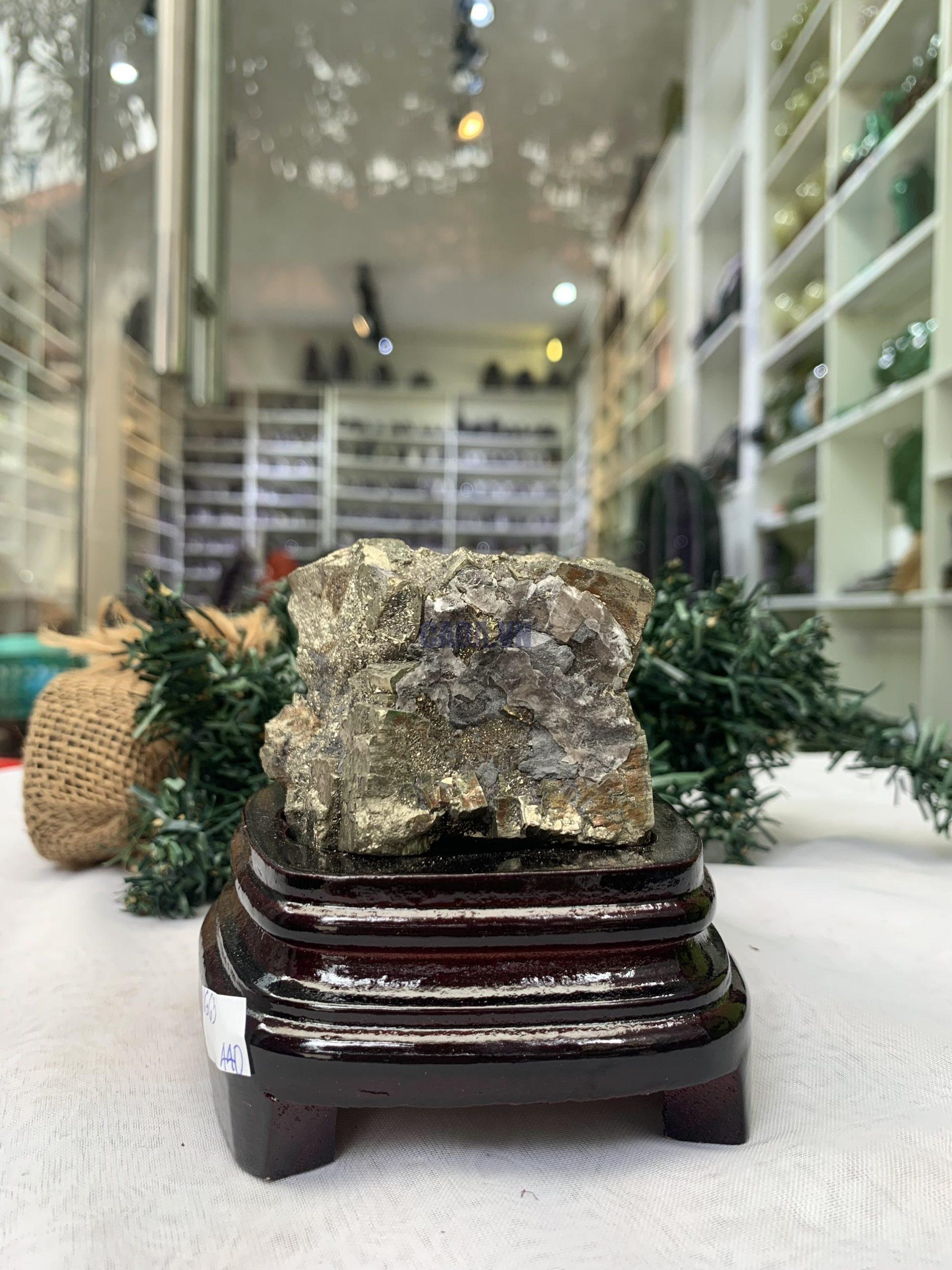 ĐÁ VÀNG GĂM – Pyrite, KT: C9,5xN8 CM (VG63), 0,880 KG