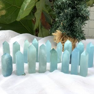 Trụ đá Aquamarine - Aquamarine Point - Đá sưu tầm, thanh tẩy, tarot | CADA.VN