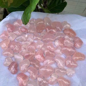 Rose Quartz Heart - Thạch anh hồng hình trái tim - Đá sưu tầm, thanh tẩy, tarot | CADA.VN