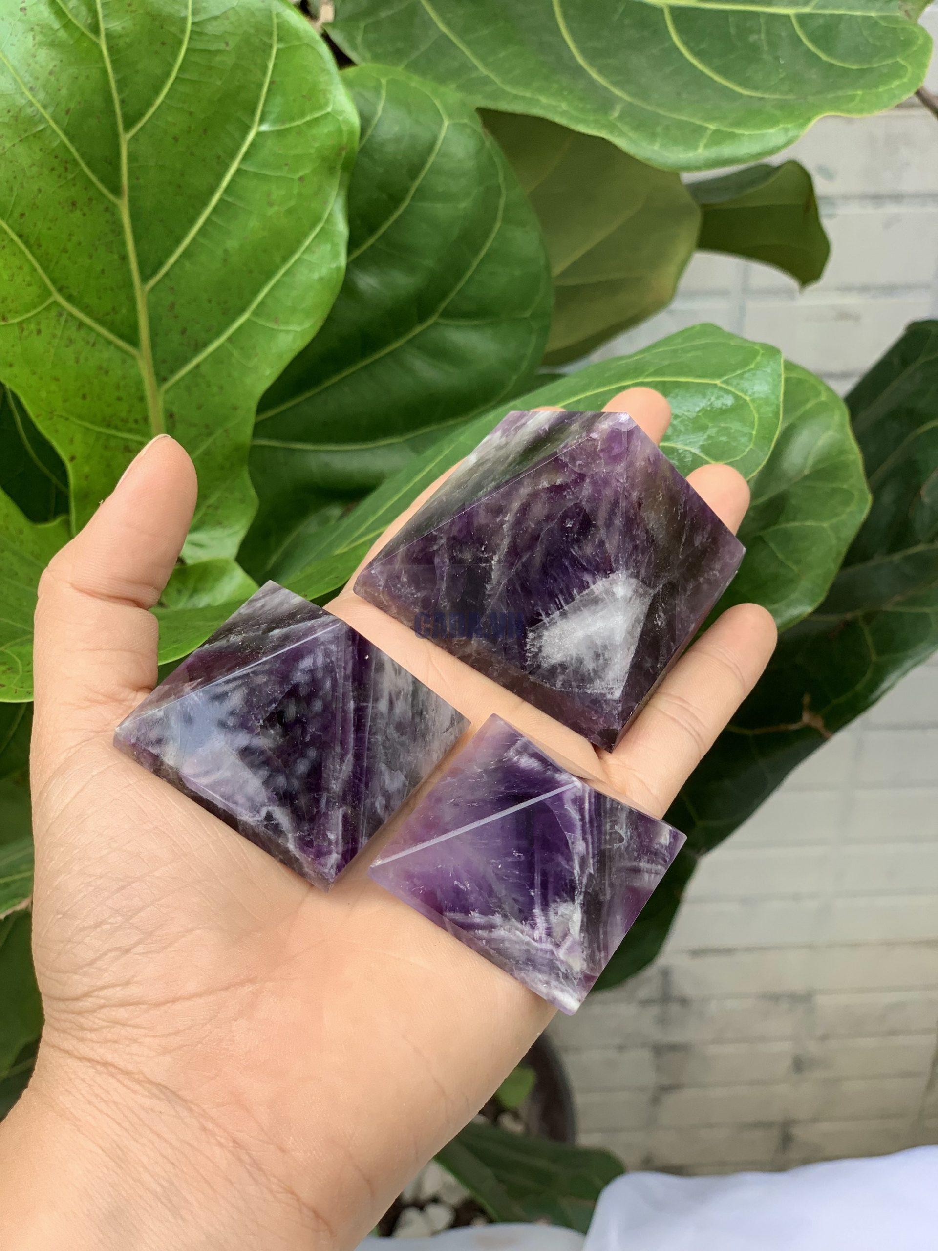 Amethyst pyramid- Kim tự tháp thạch anh tím - Đá sưu tầm, thanh tẩy, thiền định, tarot | CADA.VN