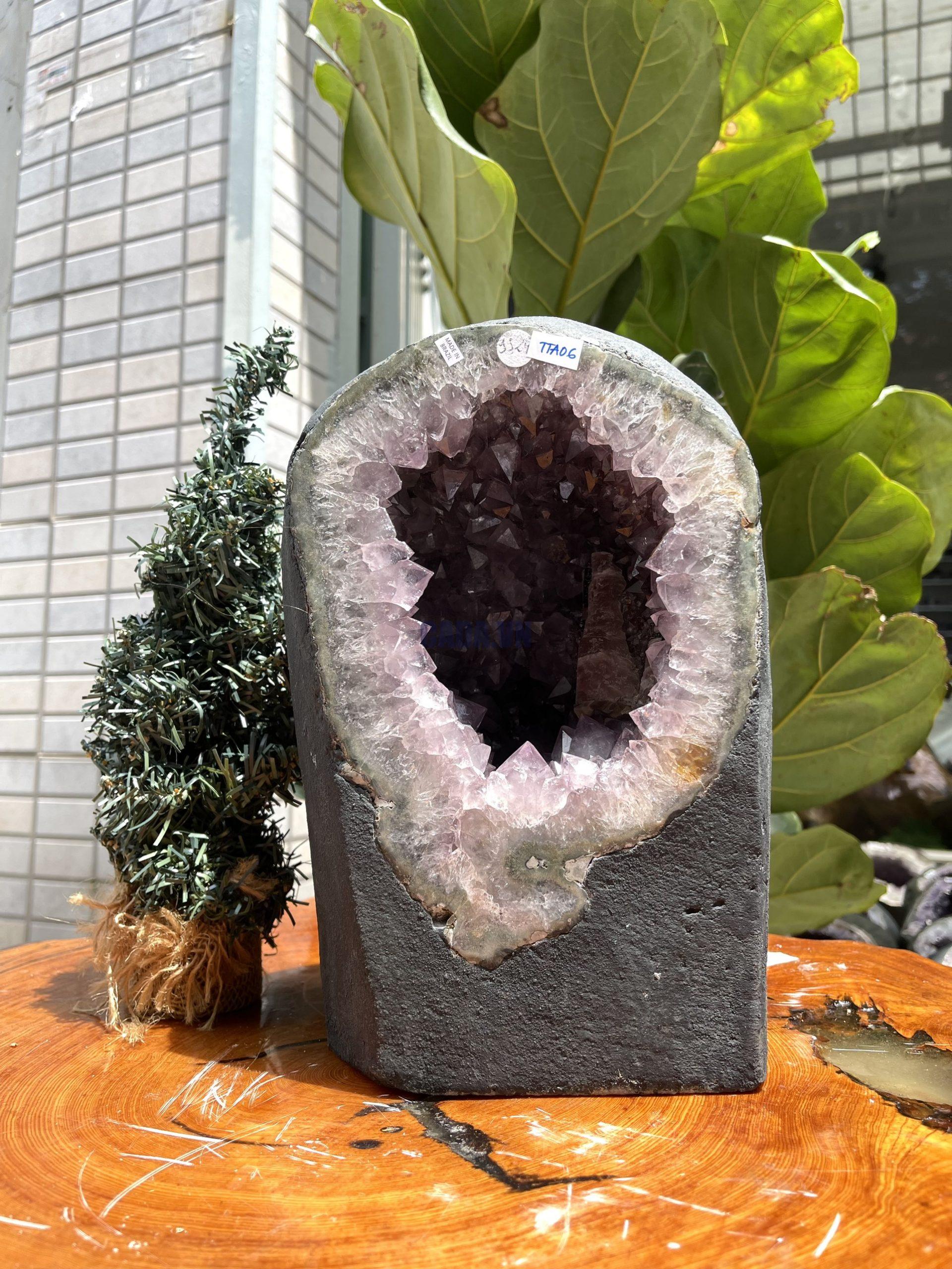 Túi Tiền - Ổ Tụ Tài Thạch Anh Tím - Amethyst (TTA06), KT: 26x16x15 CM, KL : 11.24kg