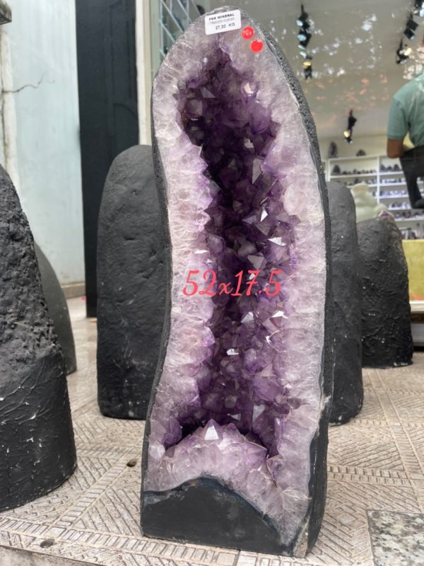 Hốc Thạch Anh Tím – Amethyst Geode (T139), KT: 52x 27,5 CM, KL : 27,3kg
