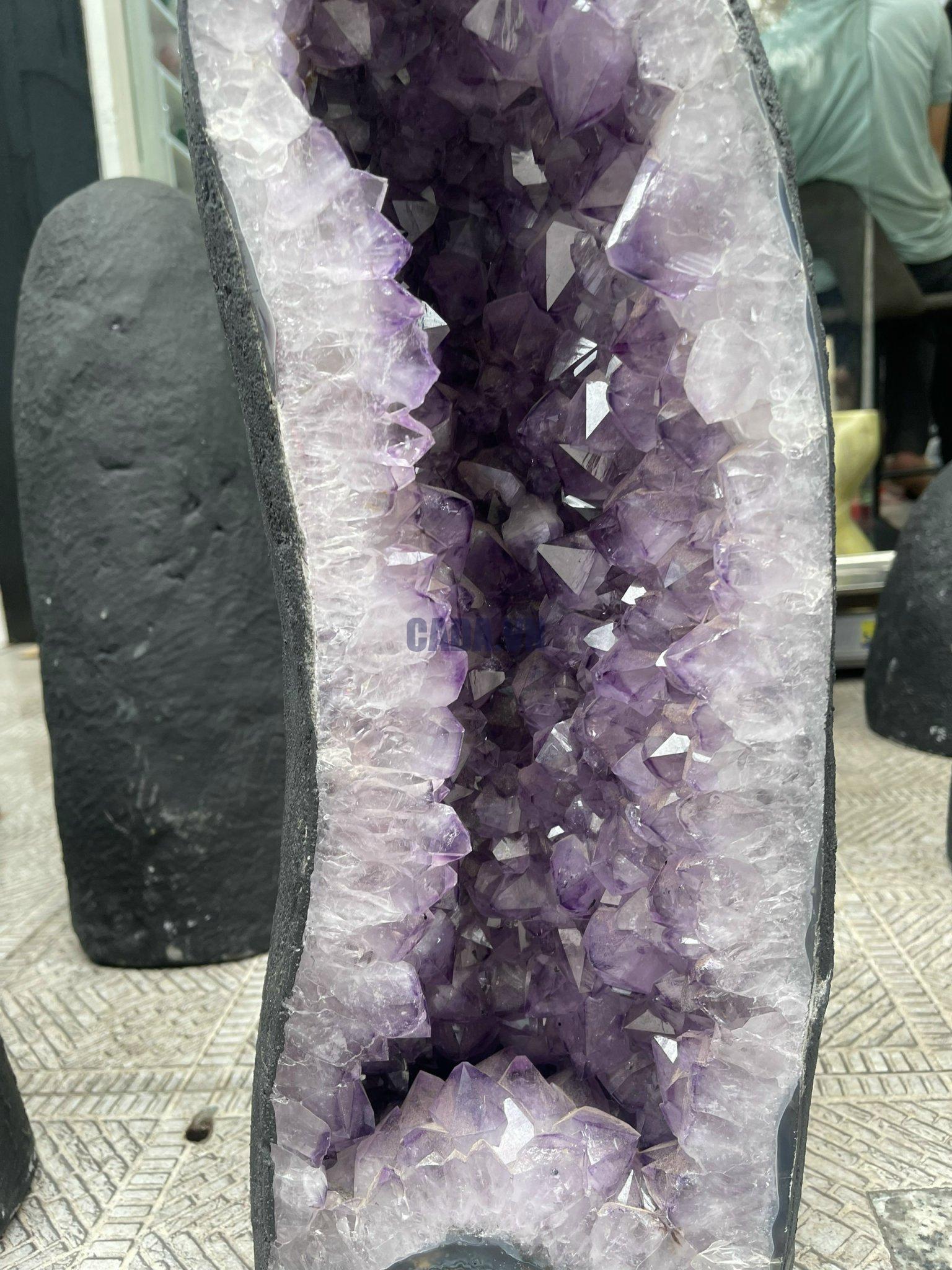 Hốc Thạch Anh Tím – Amethyst Geode (T139), KT: 52x 27,5 CM, KL : 27,3kg