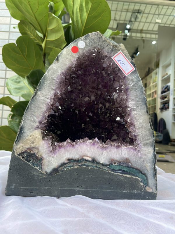 Hốc Thạch Anh Tím - Amethyst Geode (T148), KT: 28 x 25 CM, KL : 13.12kg