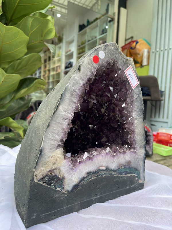 Hốc Thạch Anh Tím - Amethyst Geode (T148), KT: 28 x 25 CM, KL : 13.12kg