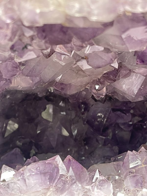 Hốc Thạch Anh Tím - Amethyst Geode (T155), KT: 18x22 CM, KL :7.4 kg