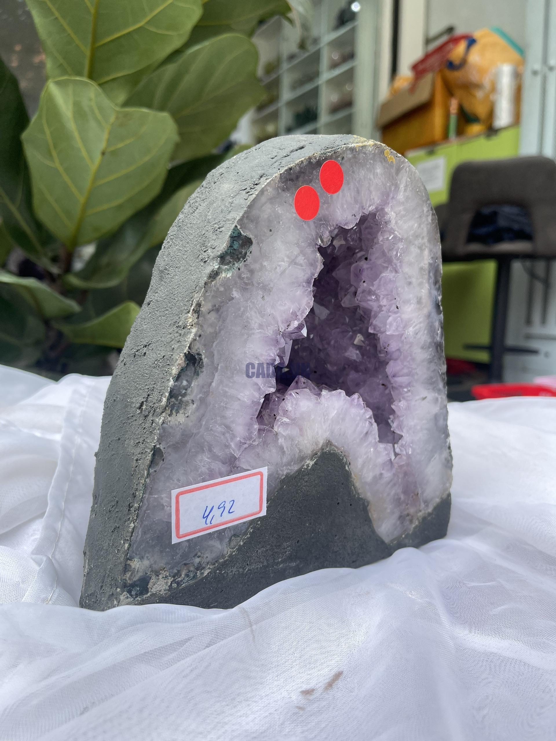 Hốc Thạch Anh Tím - Amethyst Geode (T162), KT: 18.5 x 18.5 CM, KL : 4.92kg 