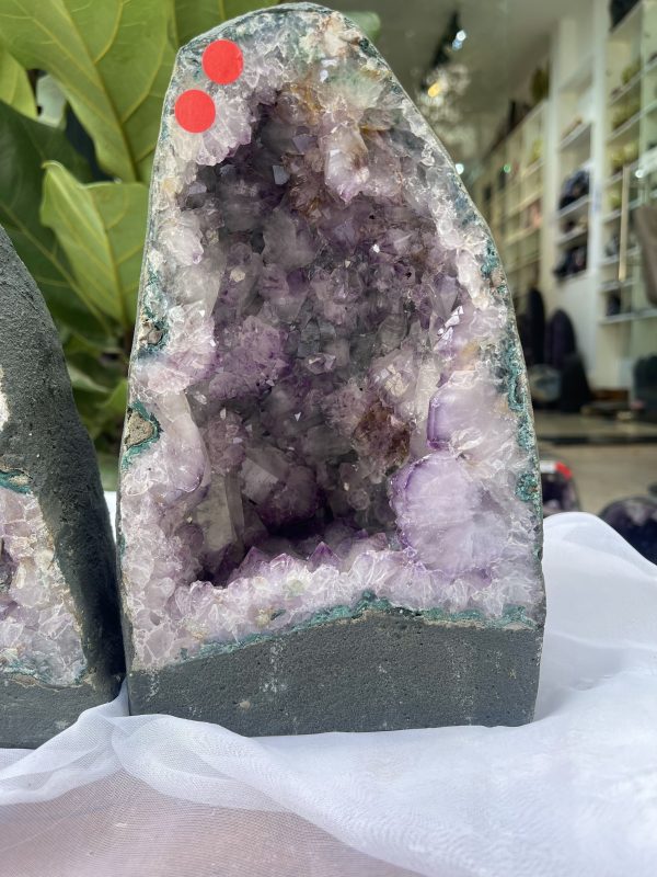 Hốc Thạch Anh Tím - Amethyst Geode (T164-T165), KT: 21.5x 16cm và 23 x 14.5 CM, KL : 4kg & 3.98kg
