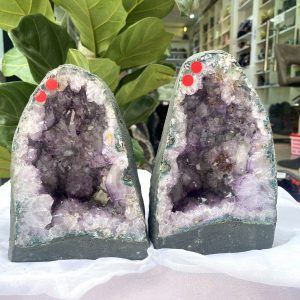 Hốc Thạch Anh Tím - Amethyst Geode (T164-T165), KT: 21.5x 16cm và 23 x 14.5 CM, KL : 4kg & 3.98kg