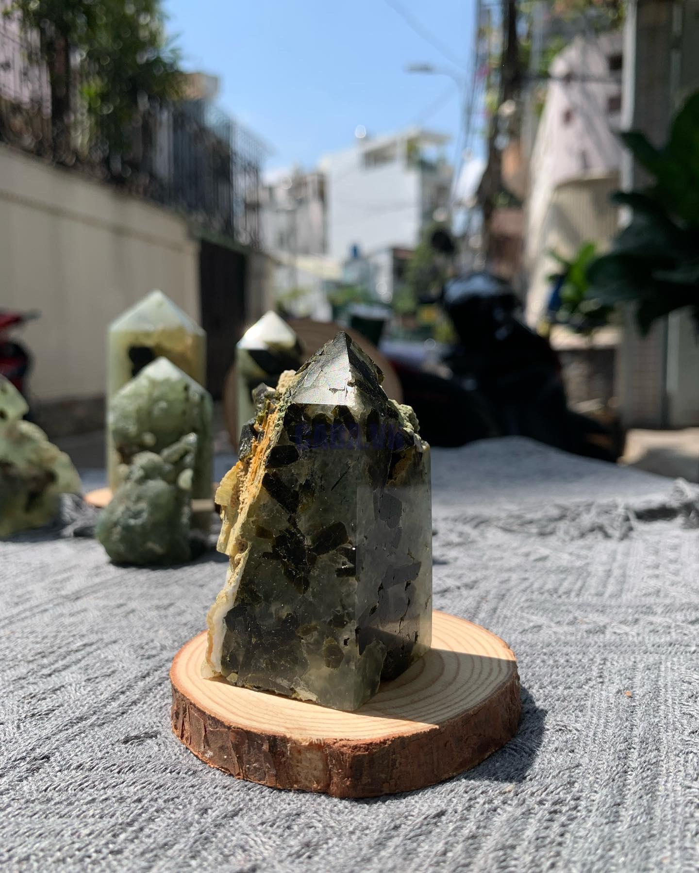 PREHNITE POINT | CADA.VN