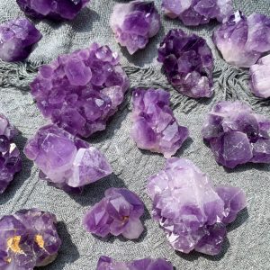 Amethyst Cluster | Thạch anh tím vỉ mầm | CADA.VN