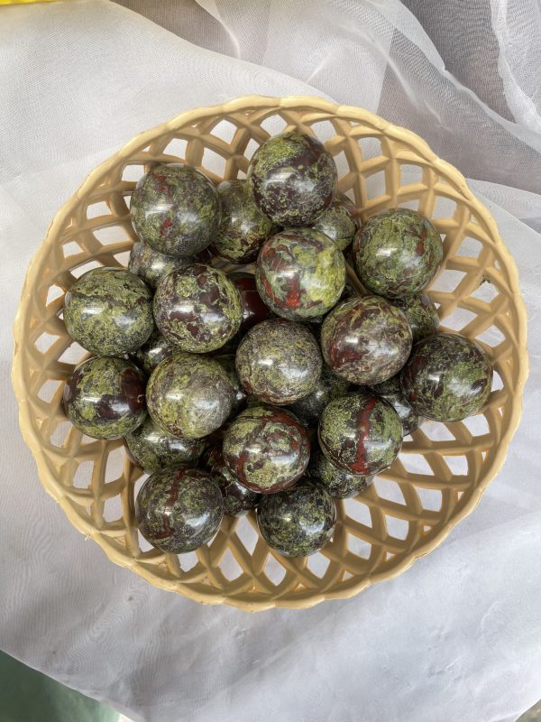 Dragon Bloodstone Sphere | Bi cầu Dragon Bloodstone | CADA.VN