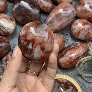 Thạch anh lửa | Palm fire quartz | Đá trang trí, sưu tầm, healing | CADA DECOR