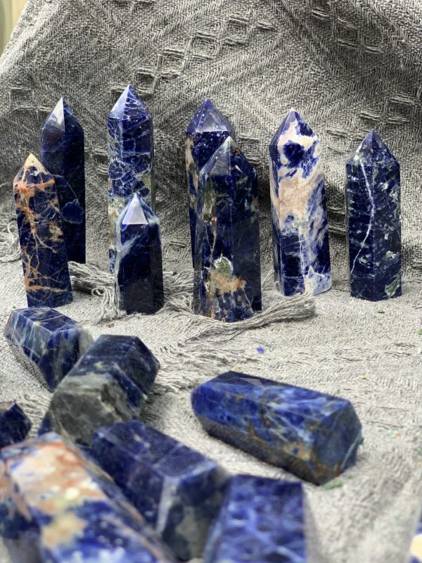 Trụ đá Sodalite | Sodalite point | Đá trang trí, sưu tầm, healing | CADA DECOR