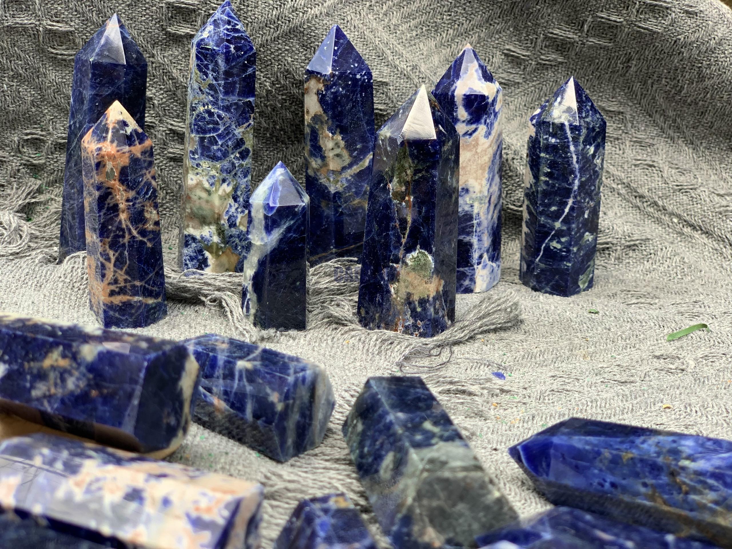 Trụ đá Sodalite | Sodalite point | Đá trang trí, sưu tầm, healing | CADA DECOR