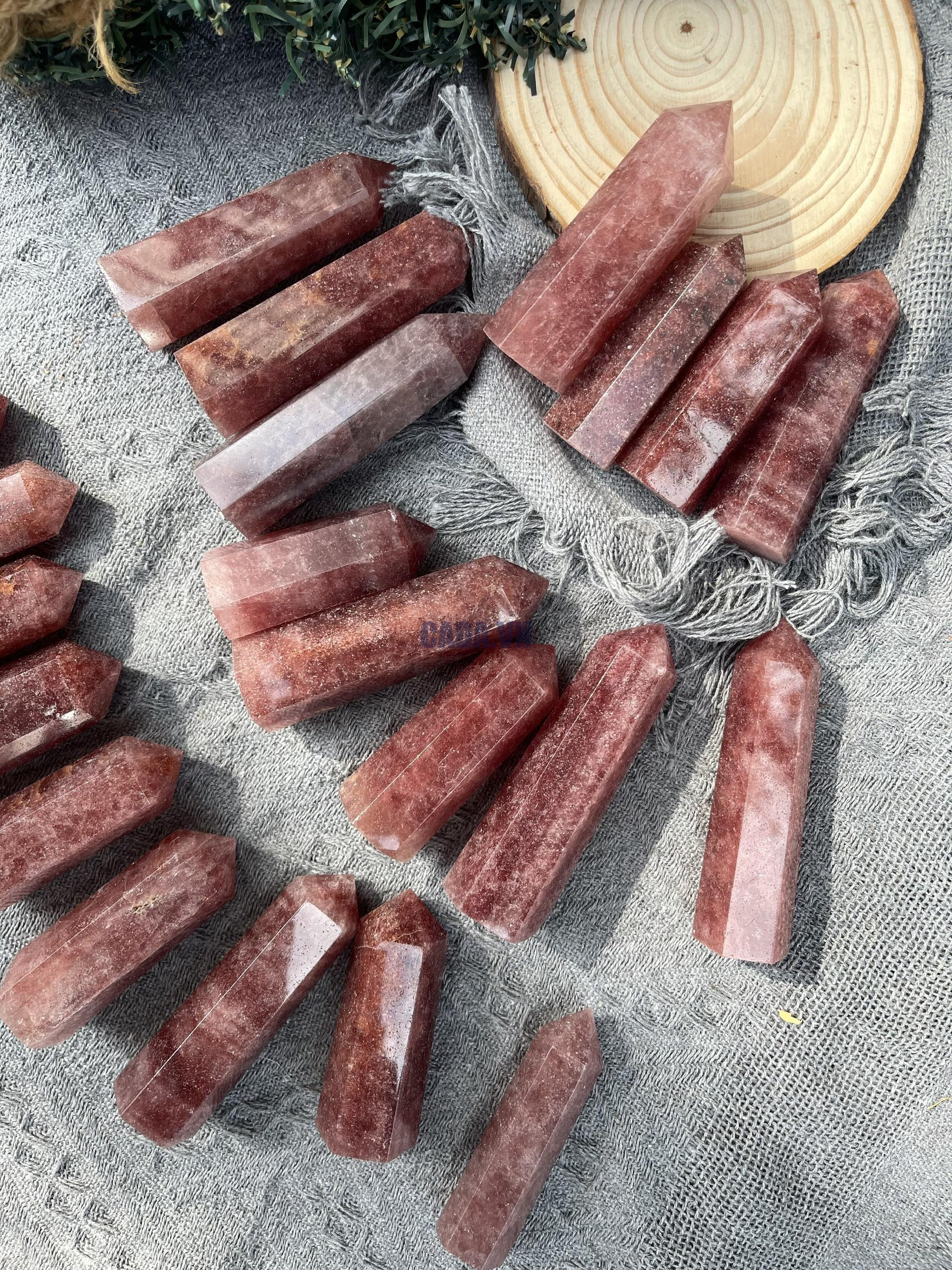 Trụ Thạch anh dâu tây đỏ | Red strawberry quartz point | Đá trang trí, sưu tầm, healing | CADA DECOR