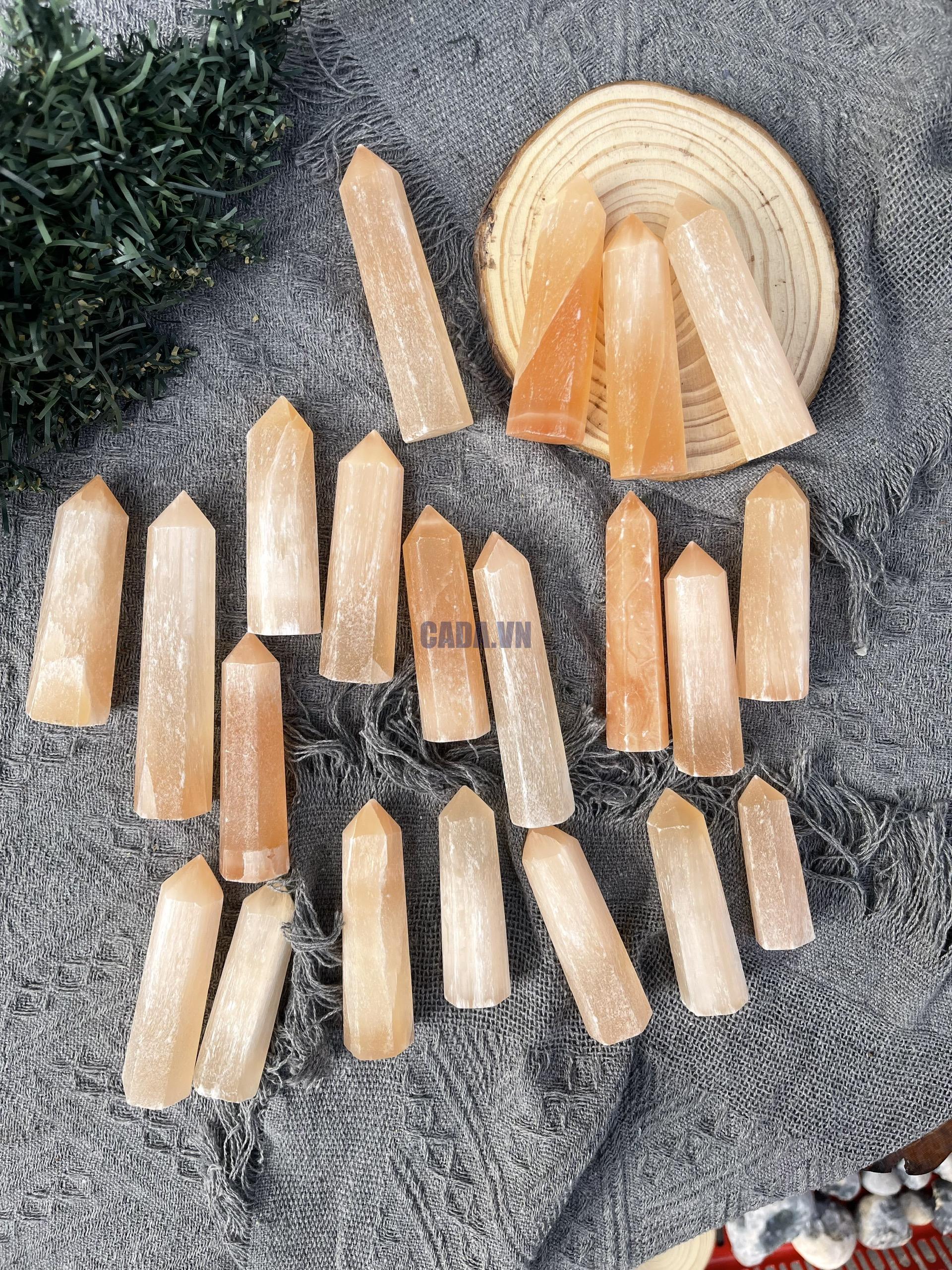 Trụ Orange Selenite| Đá trang trí, sưu tầm, healing | CADA DECOR