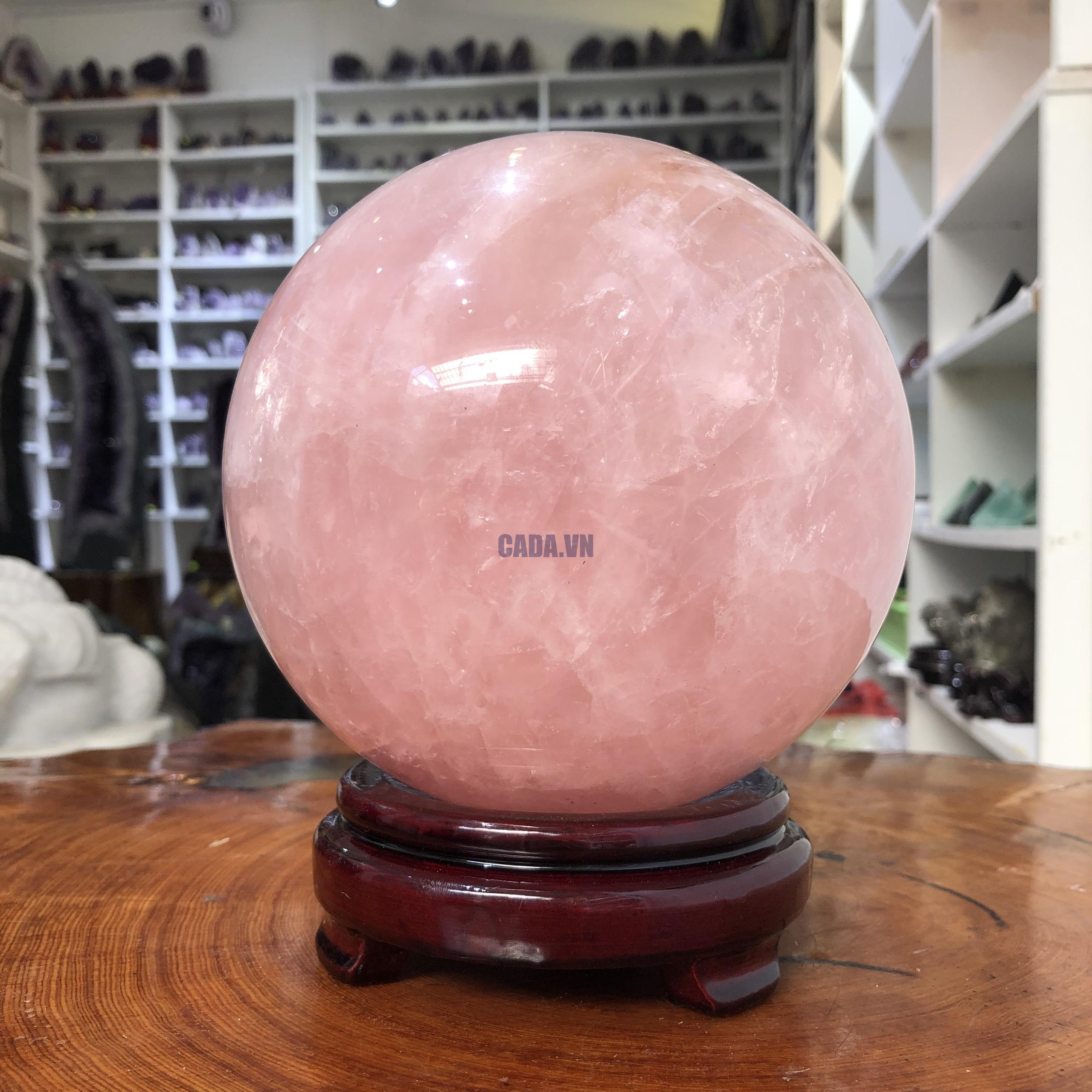 Bi cầu Thạch Anh Hồng – Rose Quartz Sphere (BH114), ĐK: 14,97 CM, KL: 4,6 KG