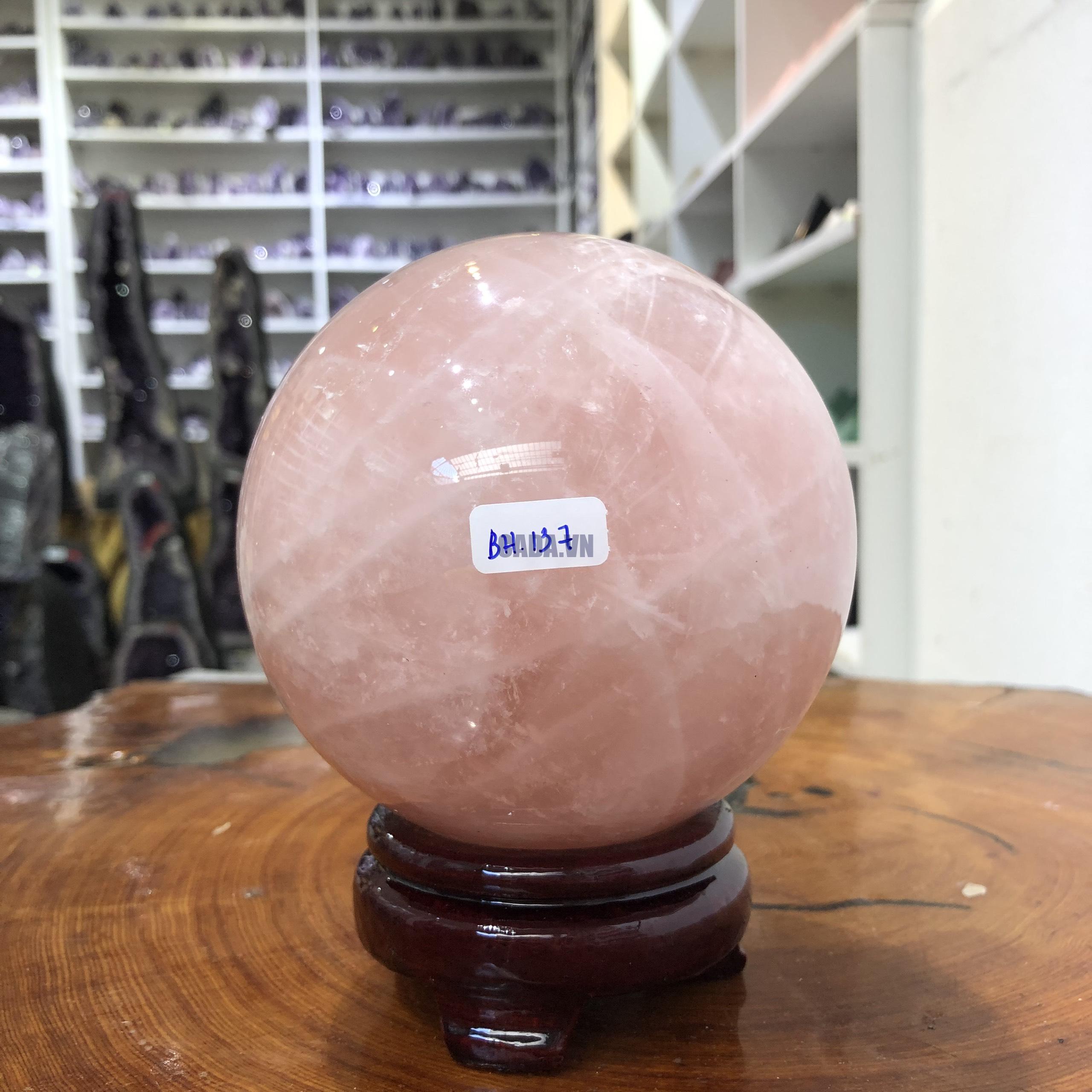 Bi cầu Thạch Anh Hồng – Rose Quartz Sphere (BH137), ĐK: 11,46 CM, KL: 2,075 KG