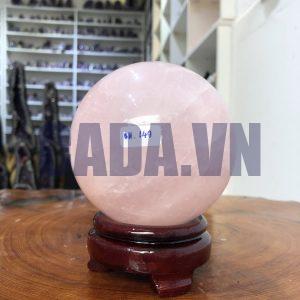 Bi cầu Thạch Anh Hồng – Rose Quartz Sphere (BH149), ĐK: 10,19CM, KL: 1,445 KG