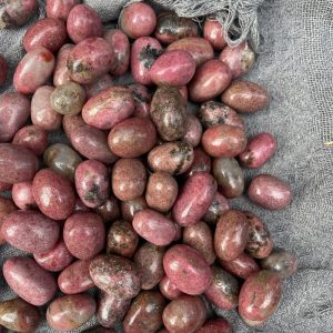 Đá Tường Vy | Tumble Rhodonite | Đá trang trí, sưu tầm, healing | CADA DECOR