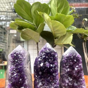 TRỤ THẠCH ANH TÍM