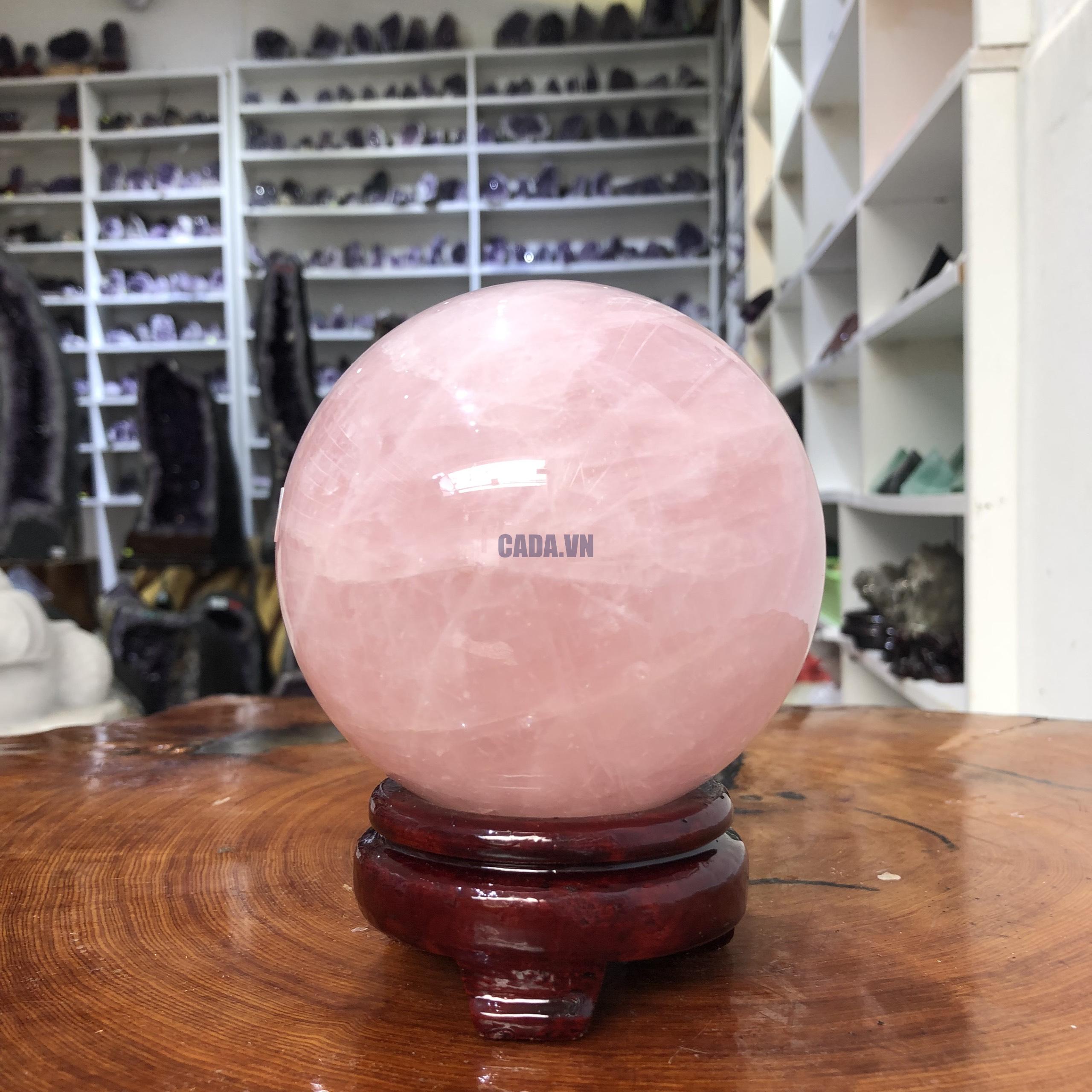 Bi cầu Thạch Anh Hồng – Rose Quartz Sphere (BH146), ĐK: 10,51 CM, KL: 1,58 KG