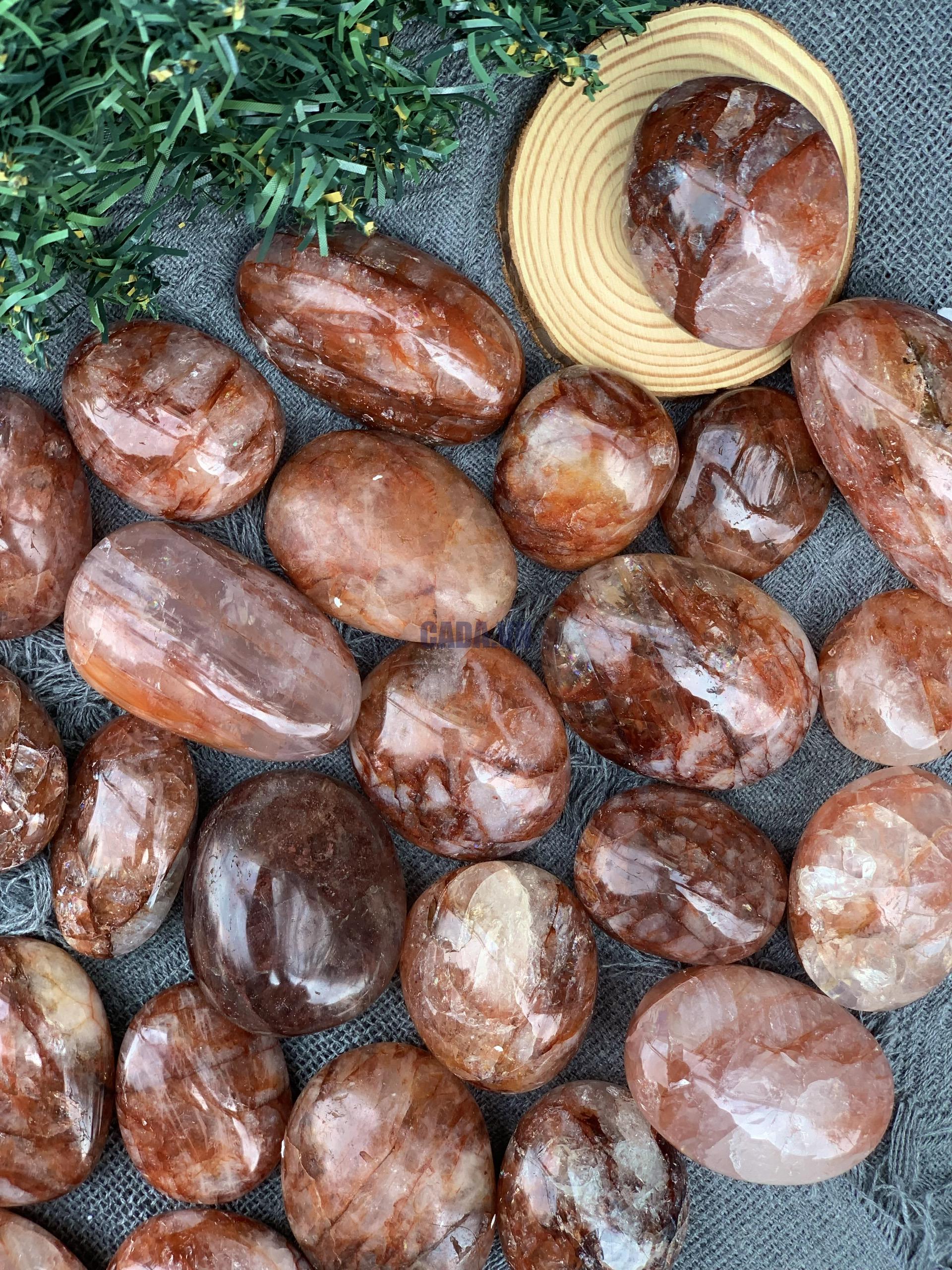 Thạch anh lửa | Palm fire quartz | Đá trang trí, sưu tầm, healing | CADA DECOR