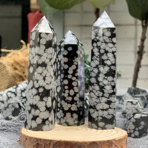 Trụ snowflake obsidian | Đá trang trí, sưu tầm, healing | CADA DECOR