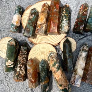 Trụ đá Red Moss Agate - Red Moss Agate Point | Đá thanh tẩy, Healing, Tarot