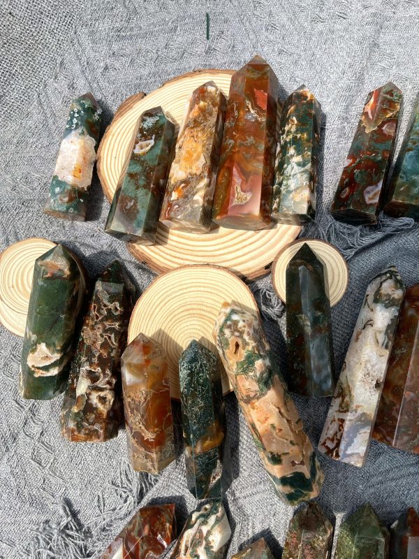 Trụ đá Red Moss Agate - Red Moss Agate Point | Đá thanh tẩy, Healing, Tarot