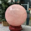 Bi cầu Thạch Anh Hồng – Rose Quartz Sphere (BH220), ĐK: 12,10CM, KL: 2,495KG