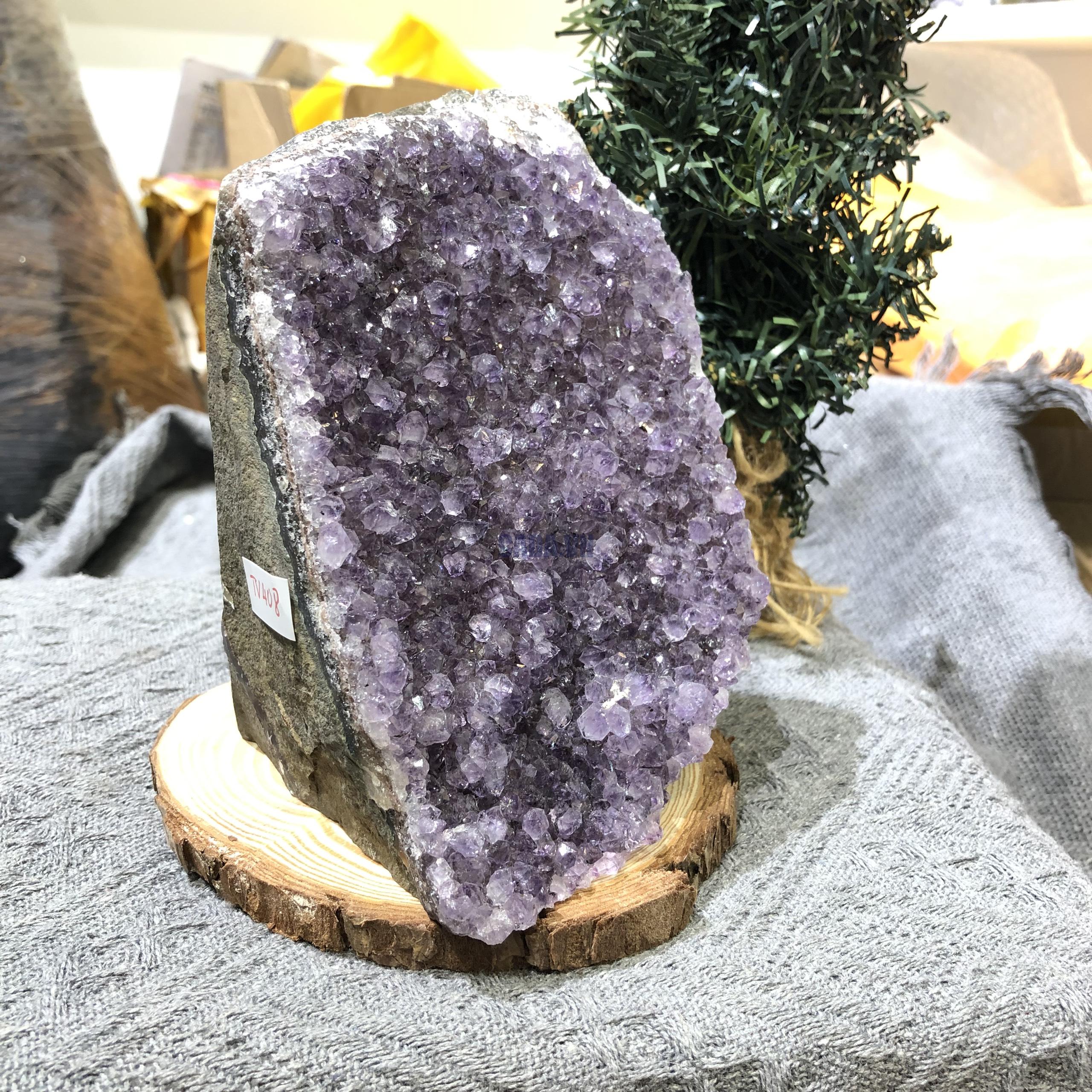 HỐC THẠCH ANH TÍM NHỎ – SMALL AMETHYST (TV408), KL: 2,579KG, KT: 13*10,5CM