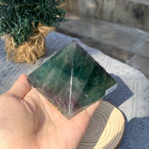 KIM TỰ THÁP ĐÁ FLUORITE (KTT23) KT: 5,5*6,6 CM - KL: 0,33 KG 
