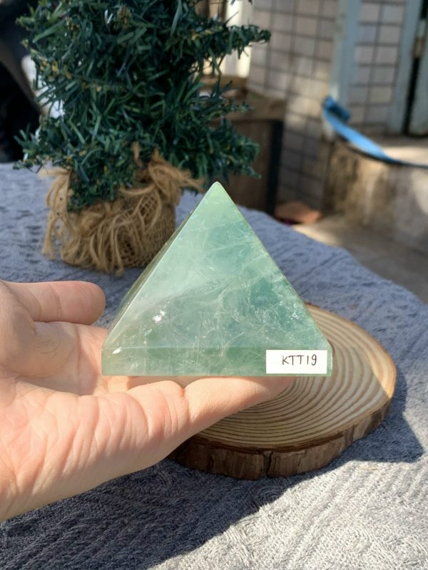 KIM TỰ THÁP ĐÁ FLUORITE (KTT19) KT: 5,8*6,8 CM - KL: 0,37 KG 